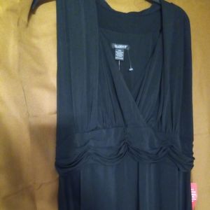 NWT! BEAUTIFUL BLACK DRESS BY GLAMOUR